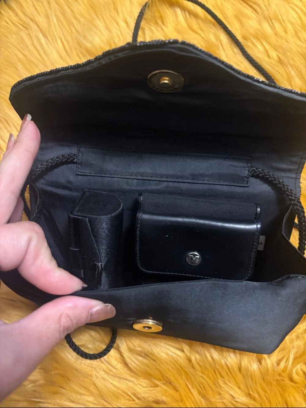 Vintage Beaded Black Mickey Accent Crossbody Bag - Picture 4 of 4